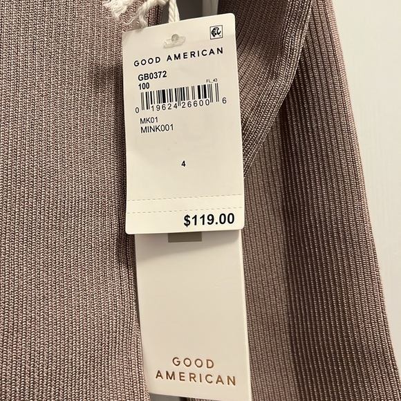 Good American Scoop neck Bodysuit NWT - Picture 8 of 11